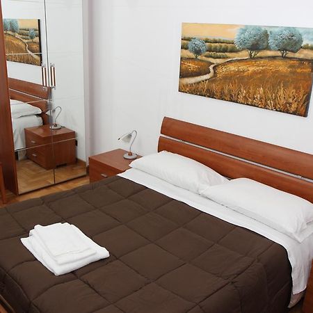 B&B A Room For Holiday Rome Bagian luar foto