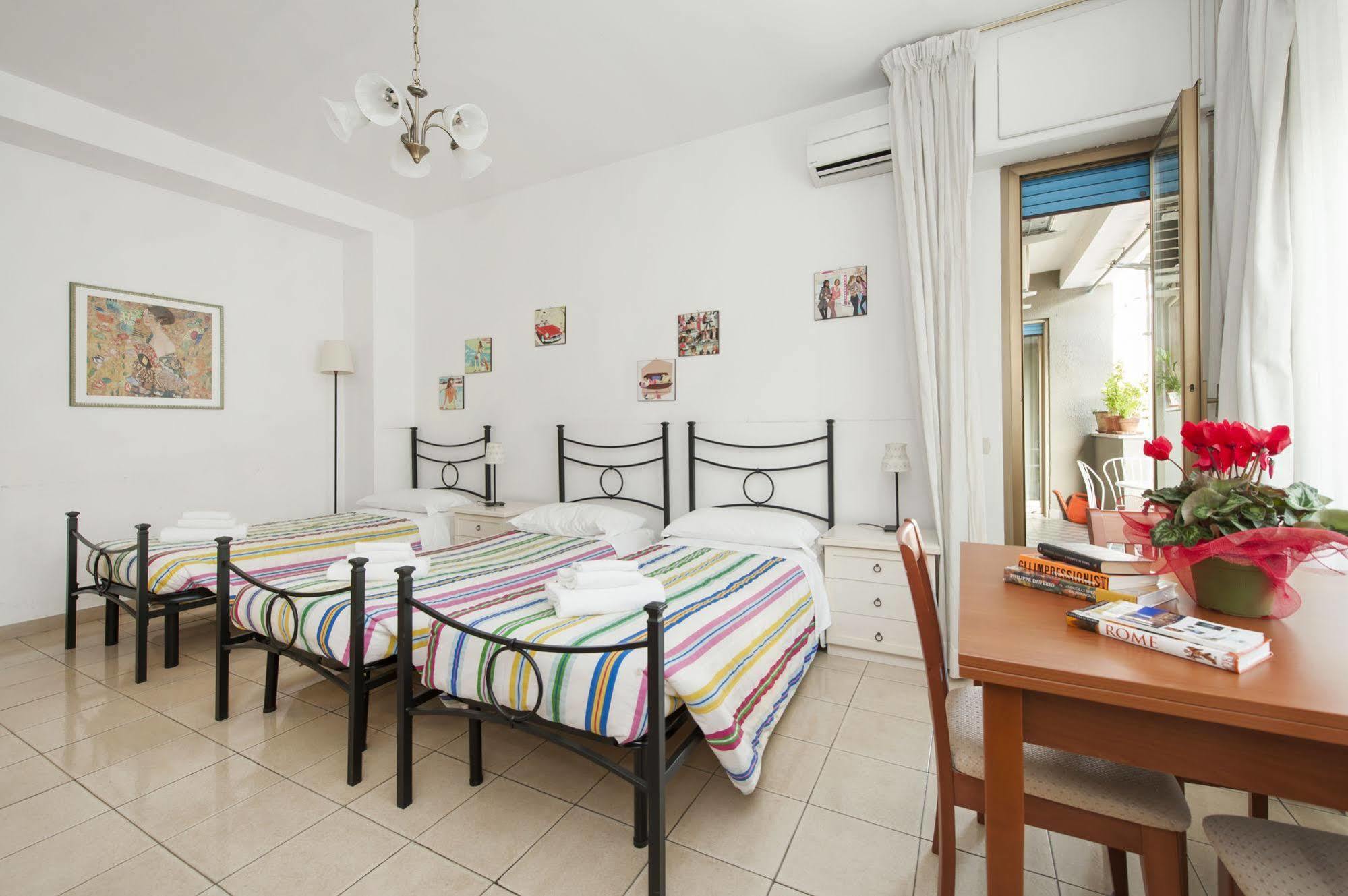 B&B A Room For Holiday Rome Bagian luar foto