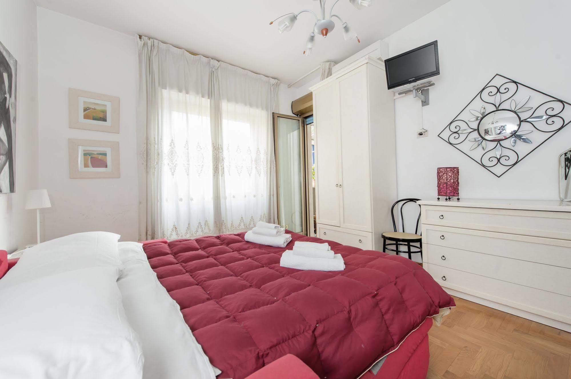 B&B A Room For Holiday Rome Bagian luar foto